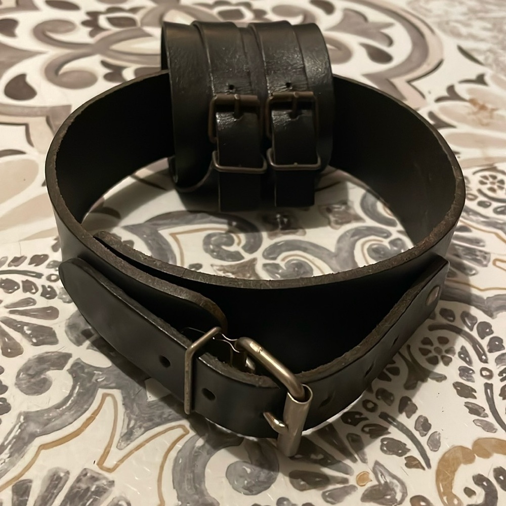 Vintage black leather collar and cuff set by Le Marquis , Paris bdsm bondage